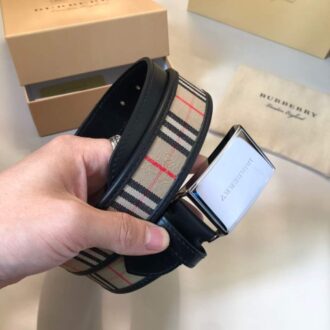 Dây lưng nam Burberry kẻ sọc trắng đen hàng siêu cấp