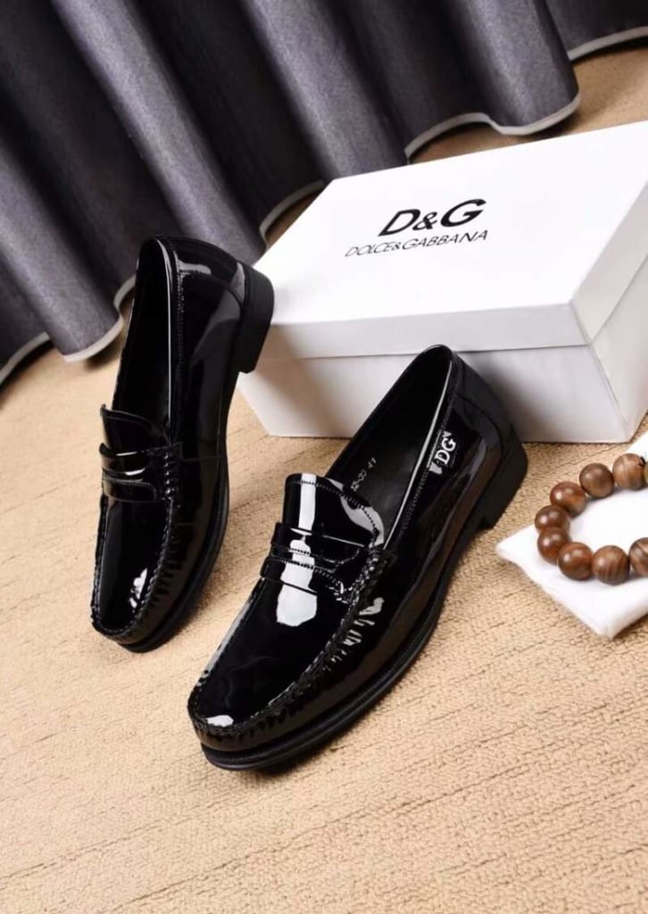 giày Dolce & Gabbana chính hãng có giá bao nhiêu