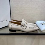 Giày lười Gucci like au họa tiết logo màu kem GLGC29