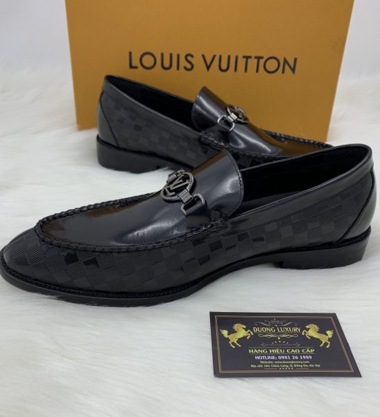 Giày lười Louis Vuitton siêu cấp da trơn màu đen GLLV09