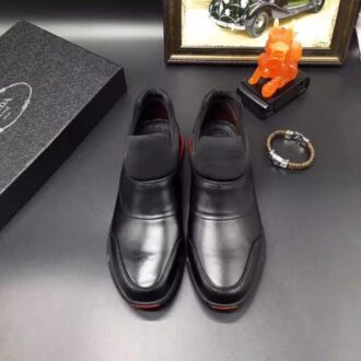 Giày lười Prada siêu cấp cao cổ màu đen