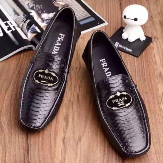 Giày lười Prada họa tiết vảy rồng