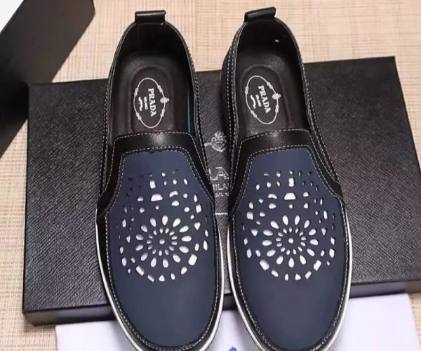 Giày lười Prada siêu cấp thoáng khí màu đen