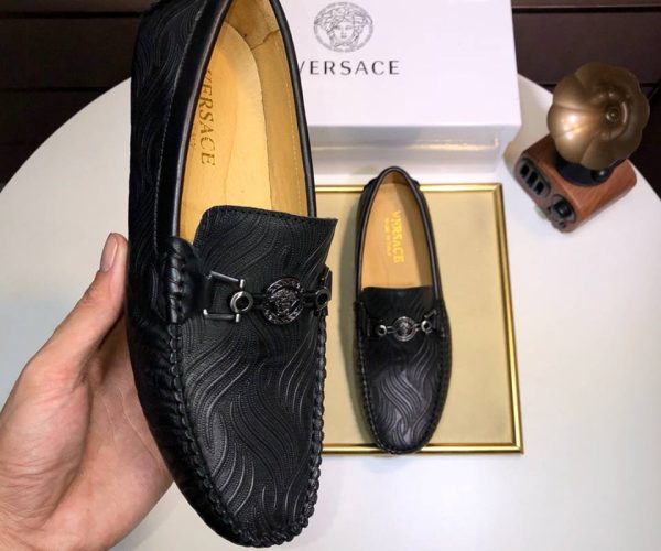 Giày lười Versace siêu cấp đen họa tiết vân lá