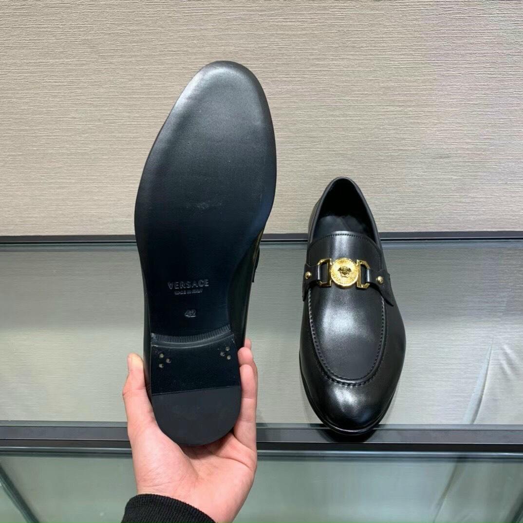 Giày lười Versace like au da trơn khoá logo tròn GLV07