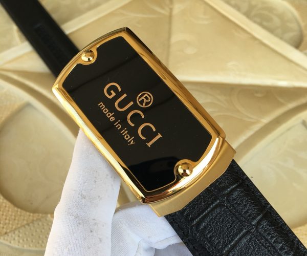 Thắt lưng nam Gucci siêu cấp vân rắn mặt khóa vuông logo vàng