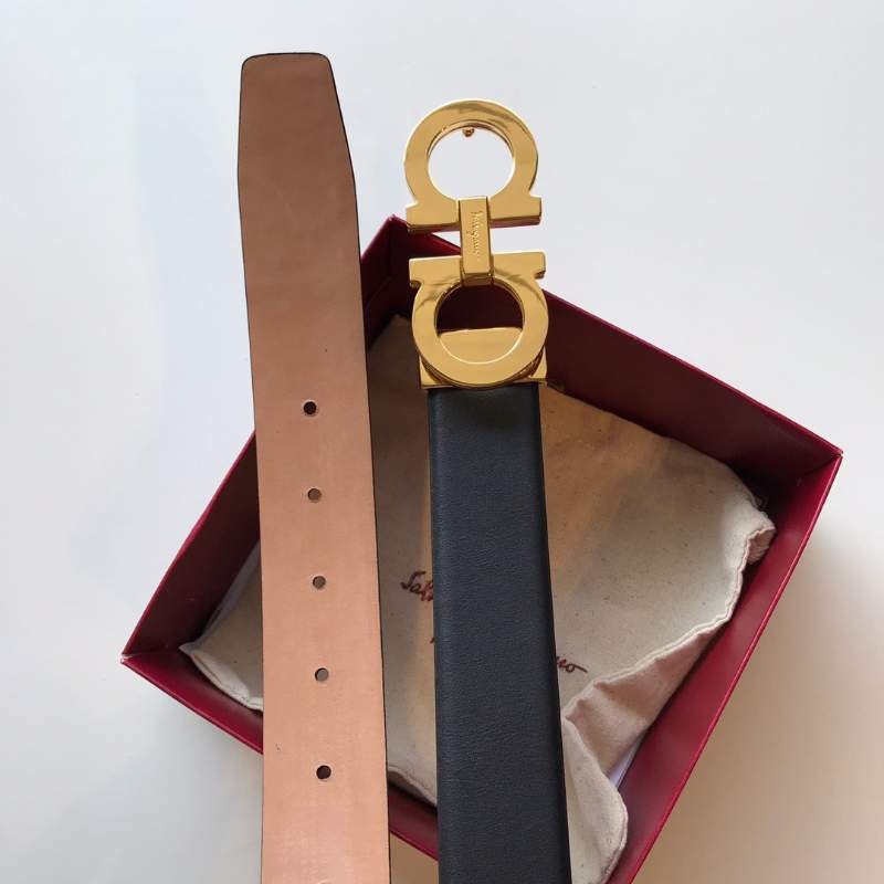 Thắt lưng nam Salvatore Ferragamo đen mặt vàng siêu cấp