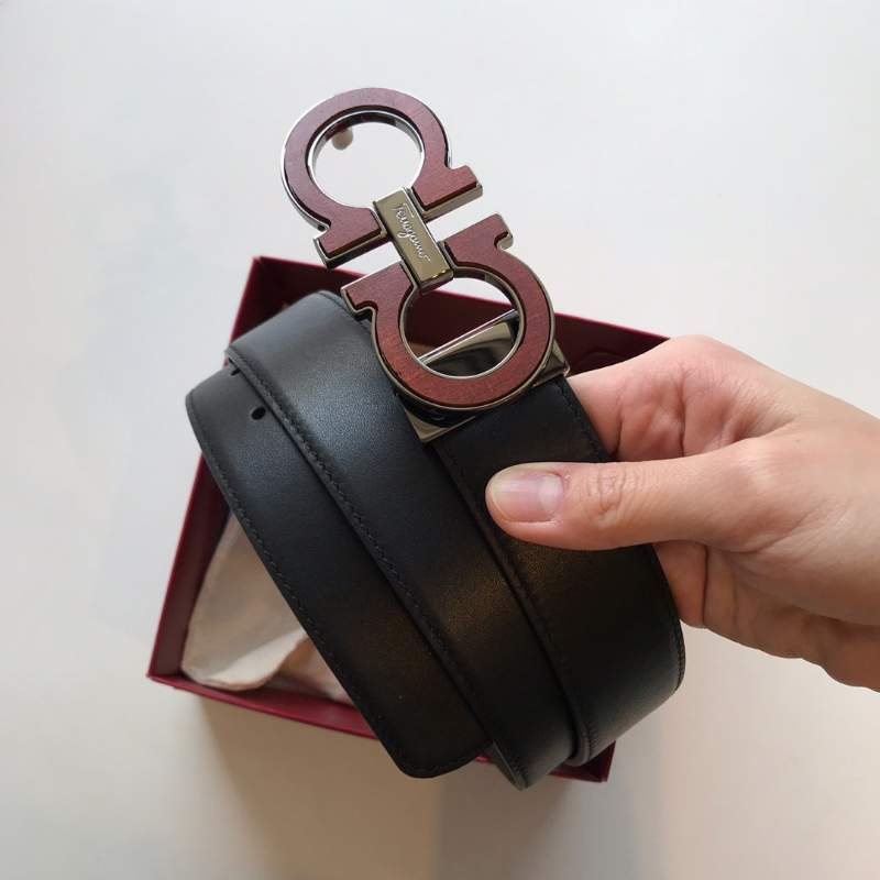 Thắt lưng nam Salvatore Ferragamo đen mặt vàng đỏ siêu cấp