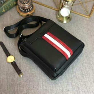 Túi đeo chéo Bally siêu cấp đen kẻ đỏ trắng