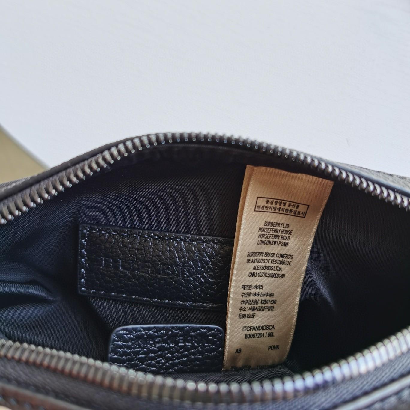 Túi đeo chéo Burberry siêu cấp full đen TDCB05