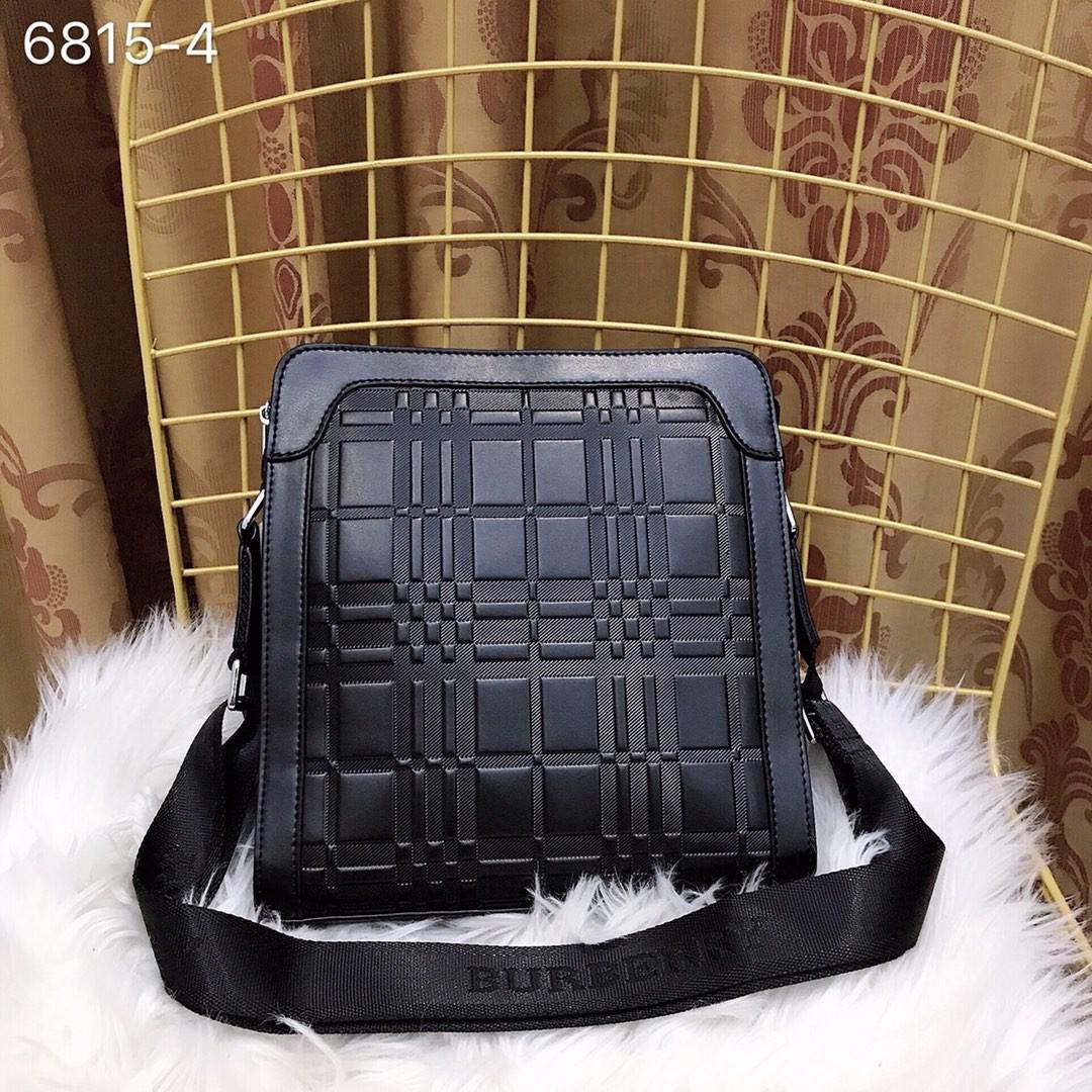 Túi đeo chéo Burberry siêu cấp hoạ tiết kẻ ô dập TDCB04