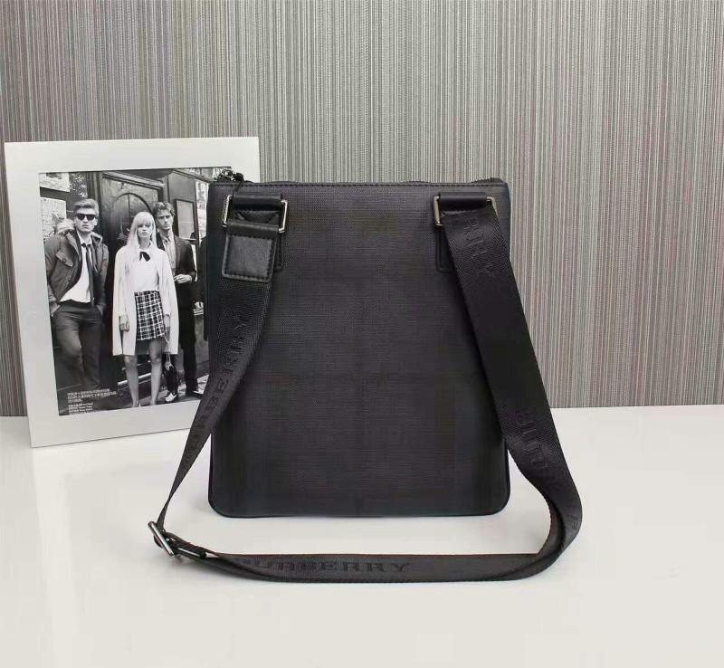 Túi đeo chéo Burberry siêu cấp kẻ sọc xanh đen 