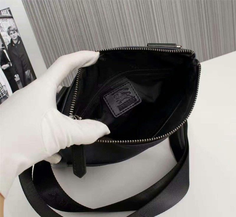 Túi đeo chéo Burberry siêu cấp kẻ sọc xanh đen 