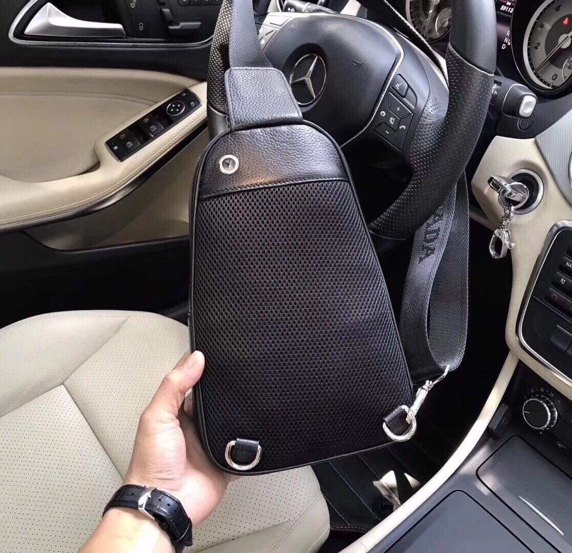 Túi đeo chéo Prada siêu cấp da trơn
