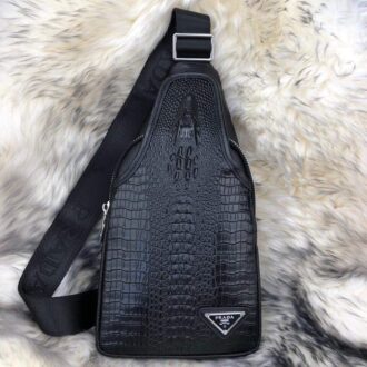 Túi đeo chéo nam Prada siêu cấp họa tiết cá sấu