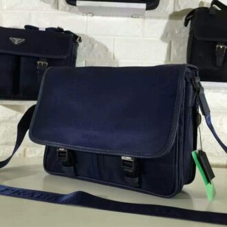 Túi đeo chéo Prada nam siêu cấp xanh hai khóa bấm