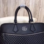 Túi xách nam Gucci đen da sần siêu cấp