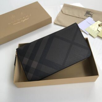 Ví nam Burberry siêu cấp cầm tay họa tiết kẻ nâu