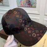 Mũ nam Louis Vuitton siêu cấp họa tiết logo LV tím