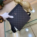 tui deo cheo nam louis vuitton xanh ke caro tdclv06 (1)