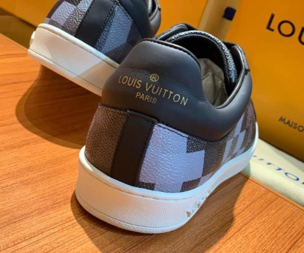 Giày nam Louis Vuitton siêu cấp đen họa tiết kẻ ô
