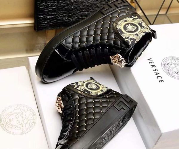 Giày nam Versace siêu cấp đen họa tiết đính đá