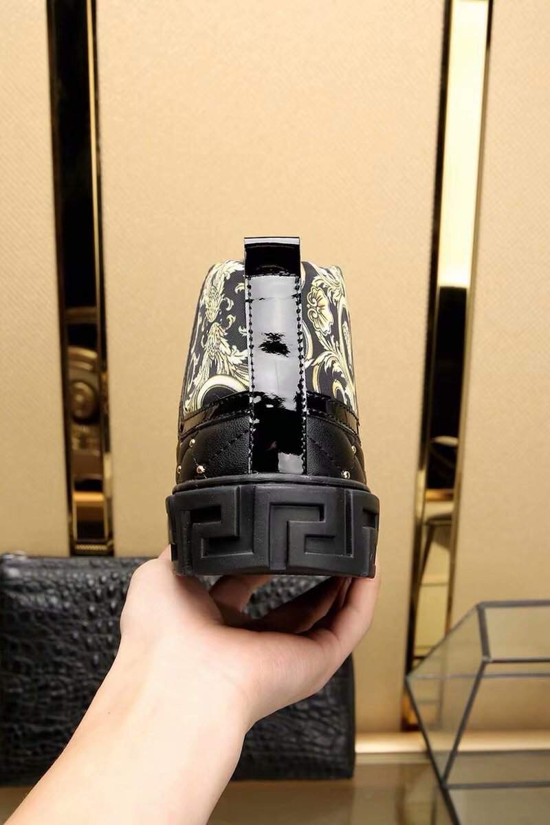 Giày nam Versace siêu cấp đen họa tiết đính đá