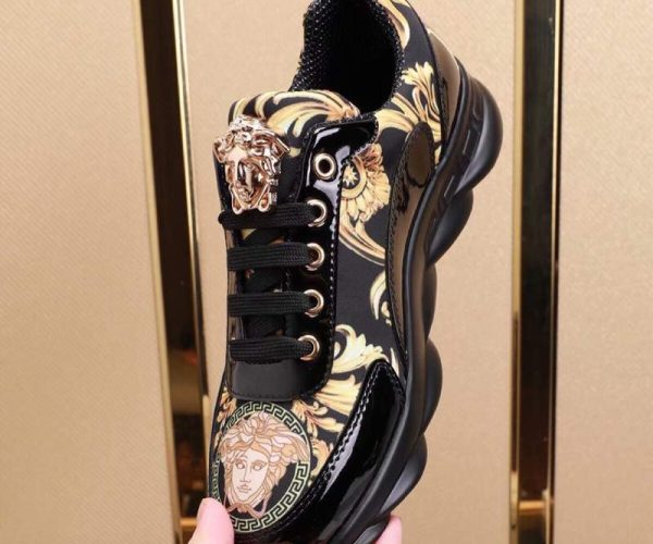 Giày nam Versace siêu cấp đen vàng họa tiết hoa