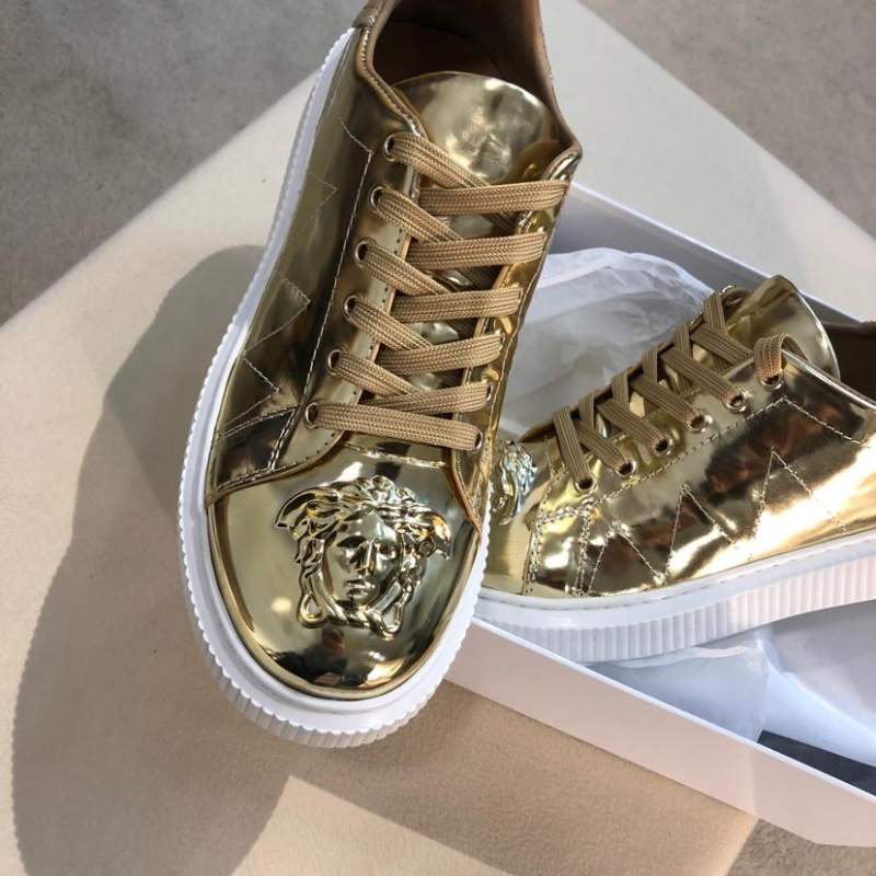 Giày nam Versace siêu cấp vàng họa tiết mặt người
