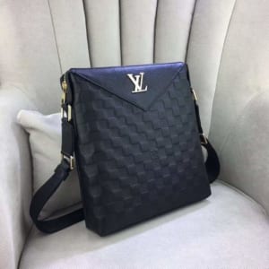 Túi đeo chéo Louis Vuitton siêu cấp da dập caro