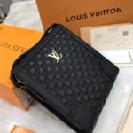 Túi đeo chéo Louis Vuitton siêu cấp da sần họa tiết caro