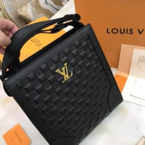 Túi đeo chéo Louis Vuitton siêu cấp da sần họa tiết caro
