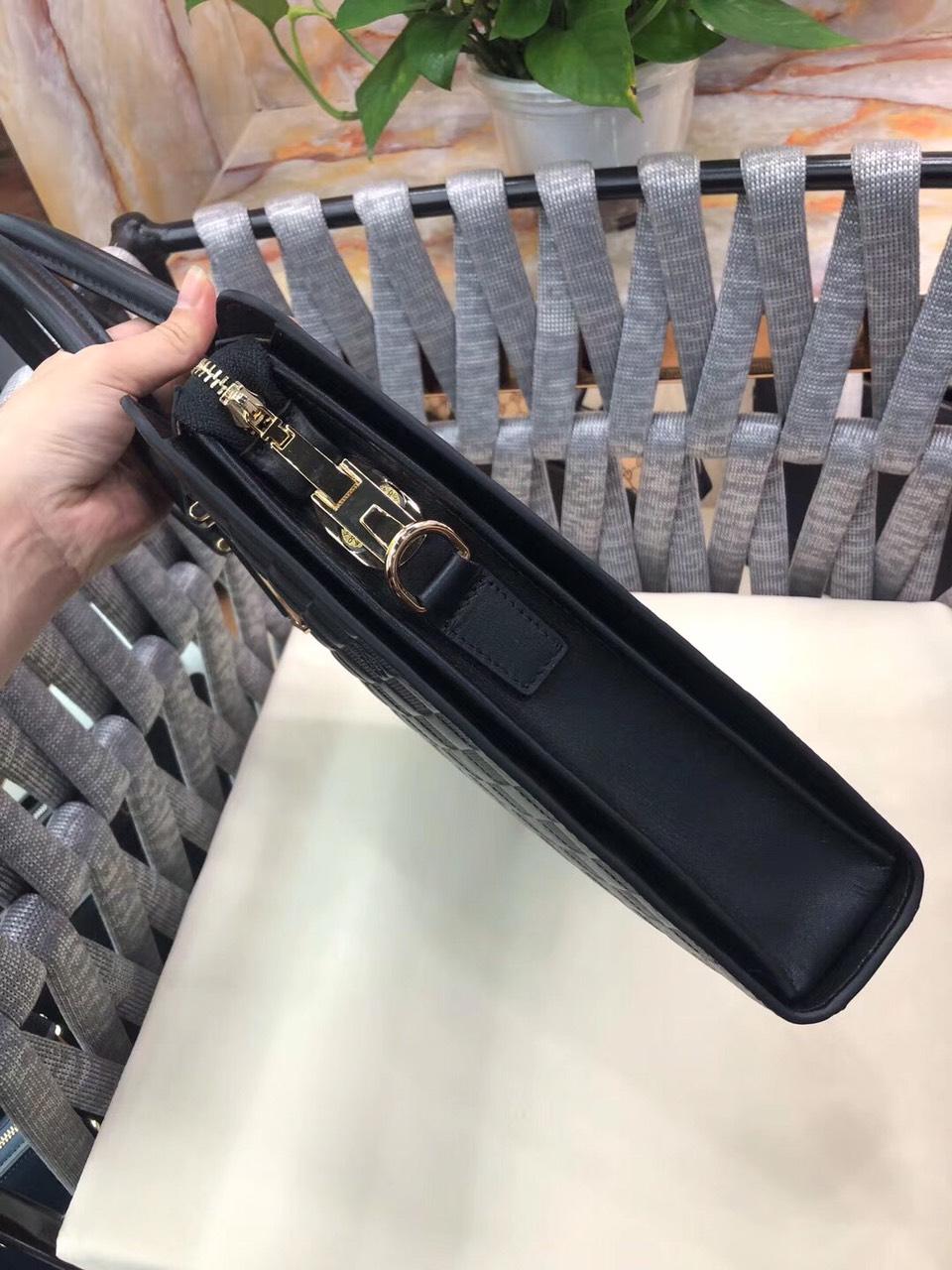 Túi xách nam Louis Vuitton siêu cấp da sần họa tiết caro