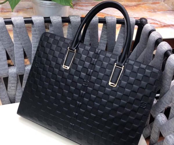 Túi xách nam Louis Vuitton siêu cấp da sần họa tiết caro