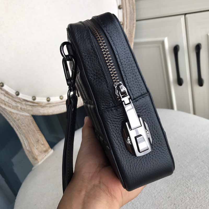 Ví nam Burberry siêu cấp cầm tay họa tiết ô vuông dập nổi VNB13