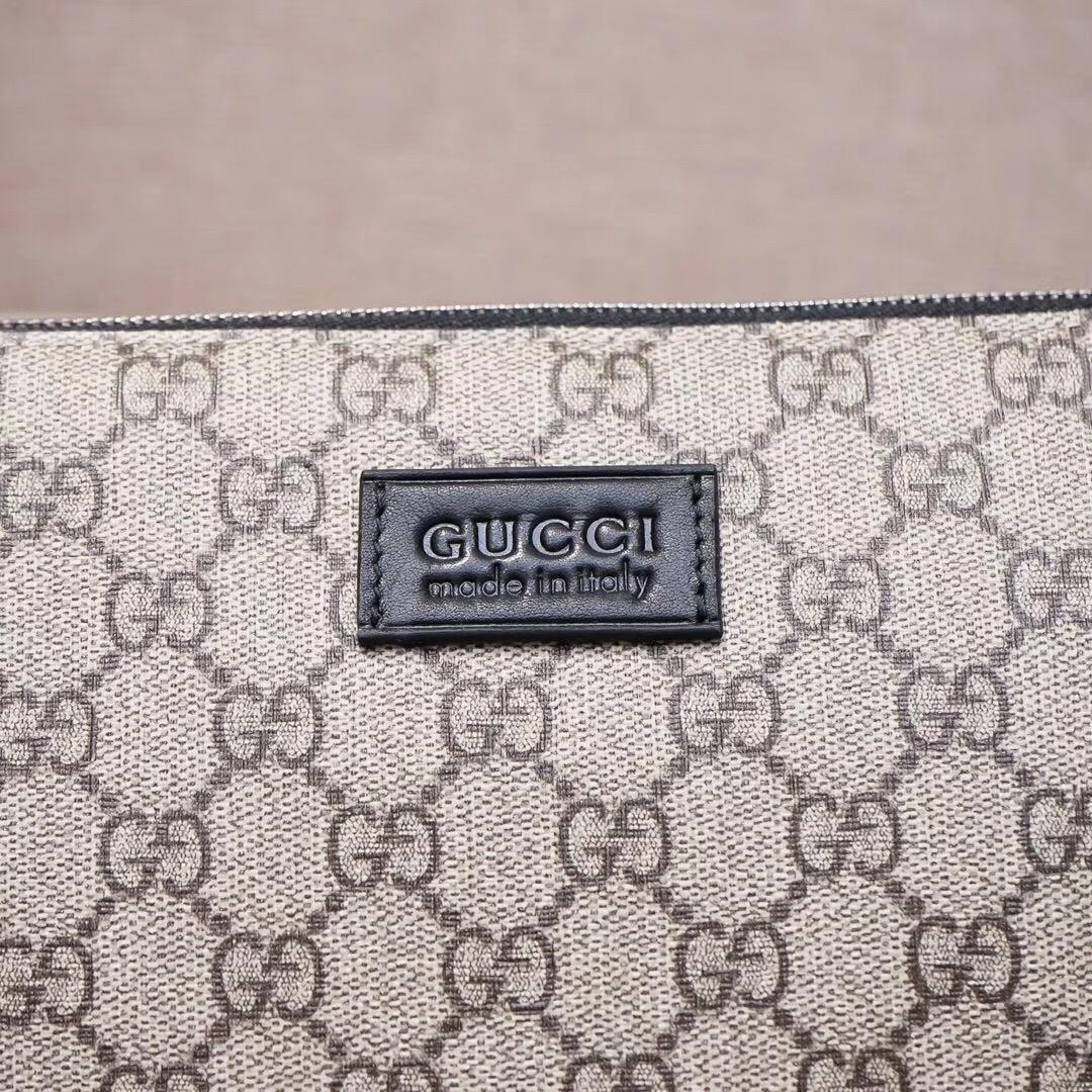 Ví nam Gucci siêu cấp cầm tay trắng họa tiết logo