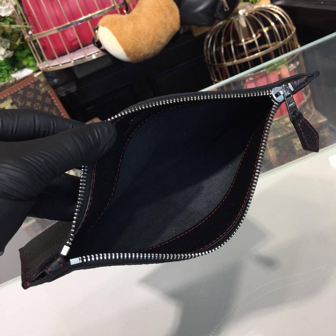 Ví nam Hermes siêu cấp cầm tay đen da nhăn họa tiết chữ H