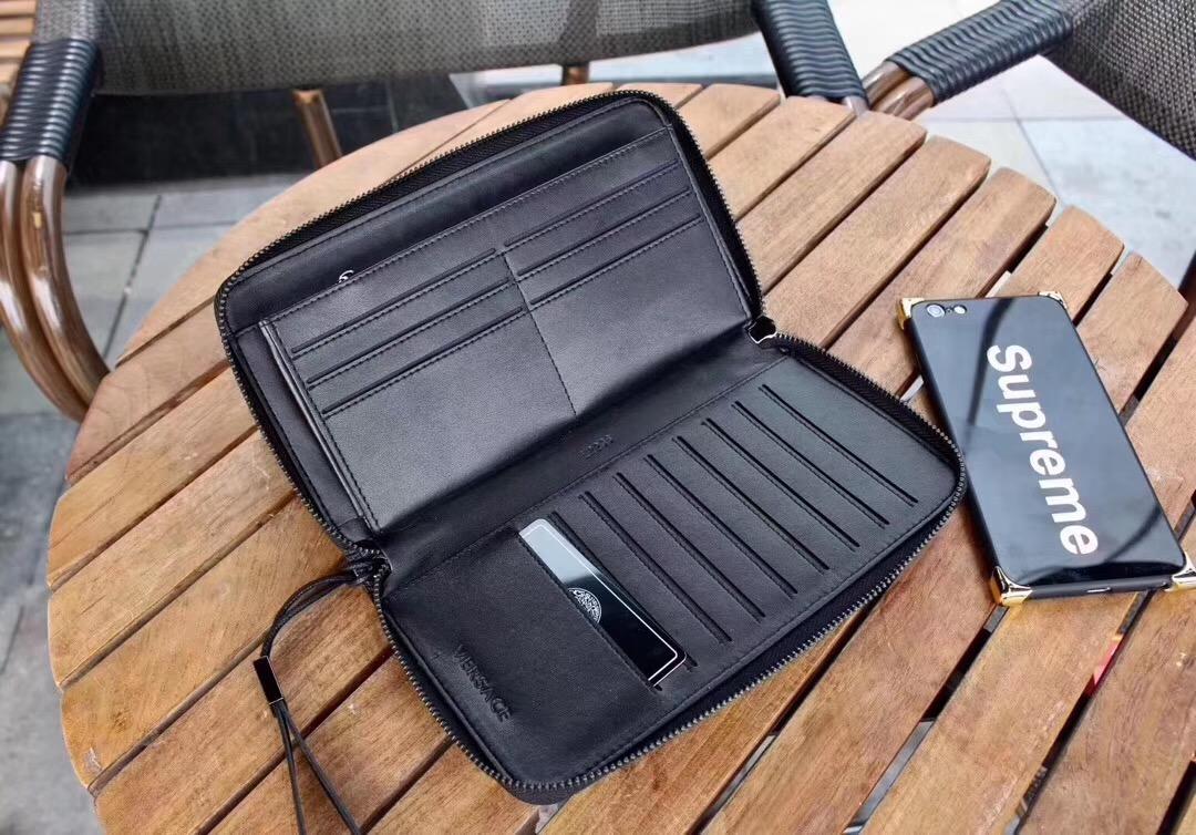 Ví nam Versace siêu cấp cầm tay họa tiết mặt người