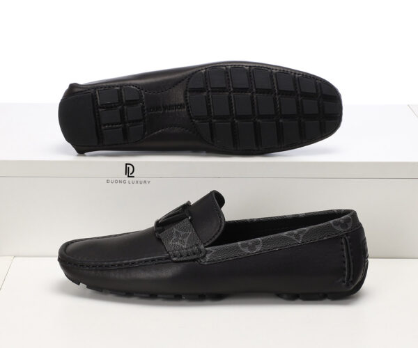 Giày Louis Vuitton siêu cấp khóa đen phối tag hoa