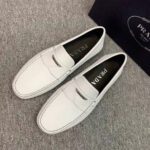 Giày lười Prada siêu cấp da trơn họa tiết logo màu trắng GLP36