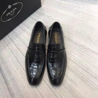 Giày lười Prada đế cao vân da cá sấu màu đen GLP32