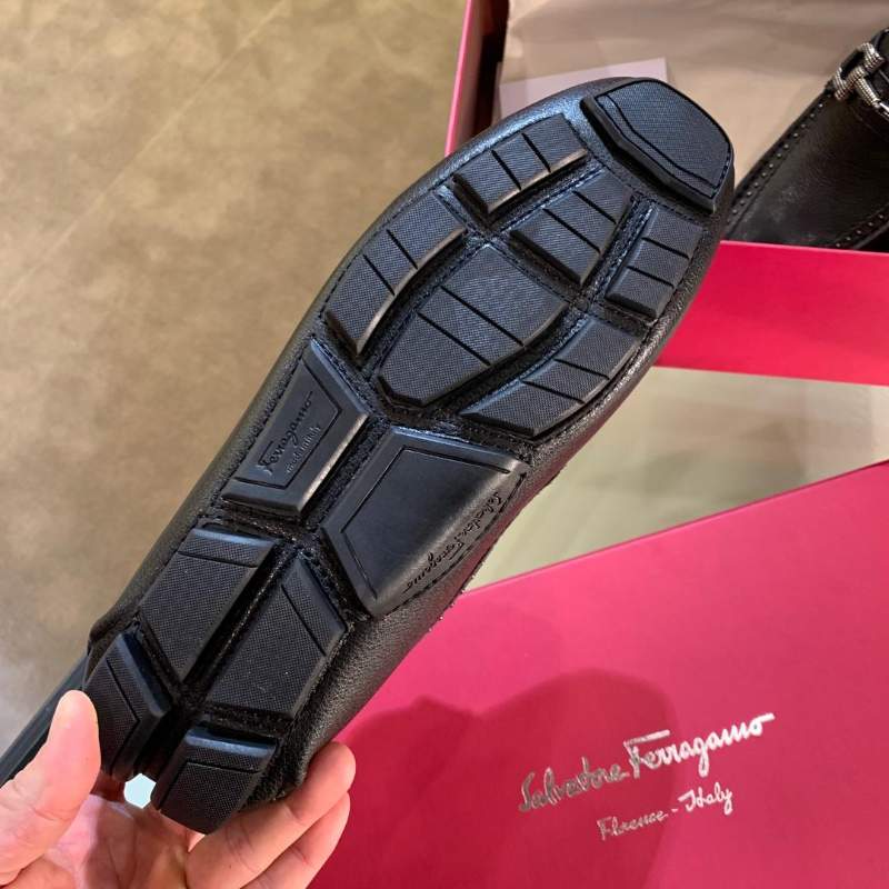 Giày lười Salvatore Ferragamo siêu cấp họa tiết viền đính hạt