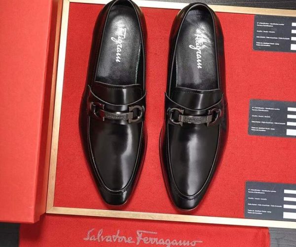Giày lười Salvatore Ferragamo siêu cấp màu đen da bóng
