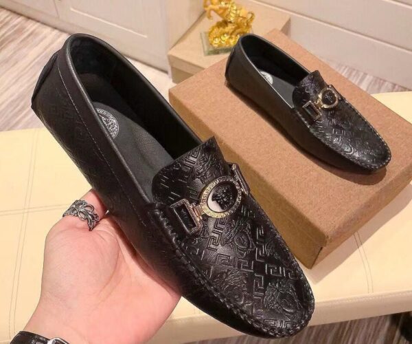 Giày lười Versace họa tiết hoa văn màu đen GLV22