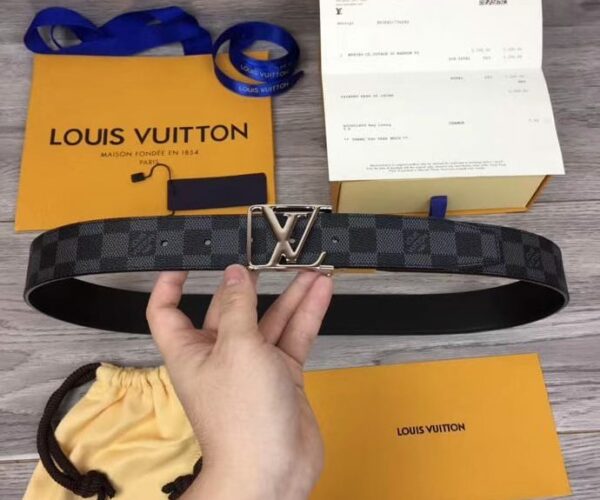 Thắt lưng nam Louis Vuitton dây kẻ caro màu đen TLLV76