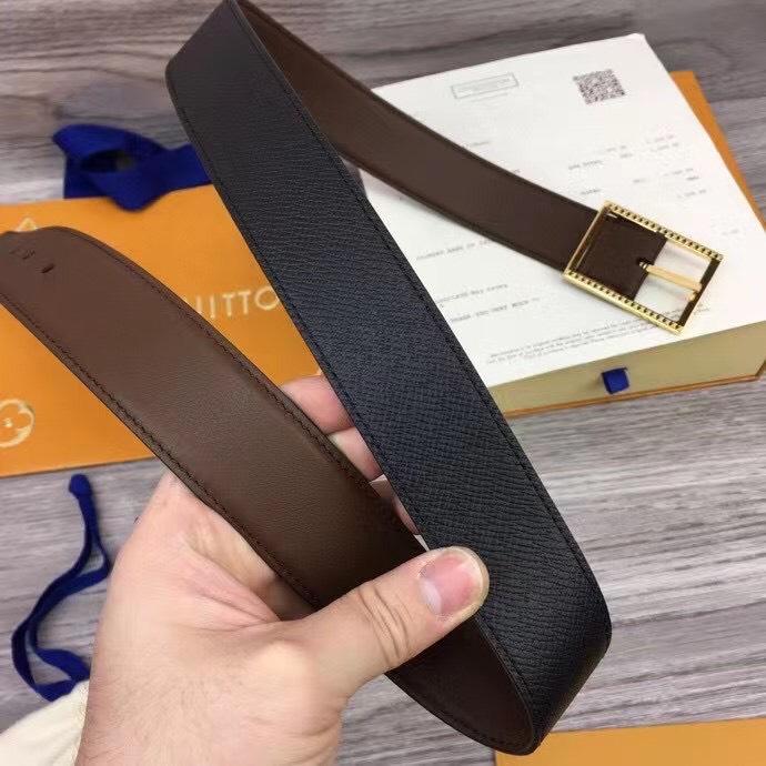 Thắt lưng Louis Vuitton like au mặt khoá kim chữ nhật viền khắc logo màu nâu và đen TLLV46