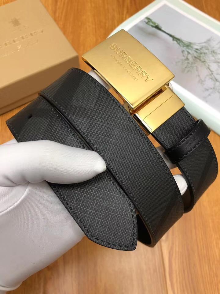 Thắt lưng nam Burberry siêu cấp dây kẻ đen mặt khóa vuông