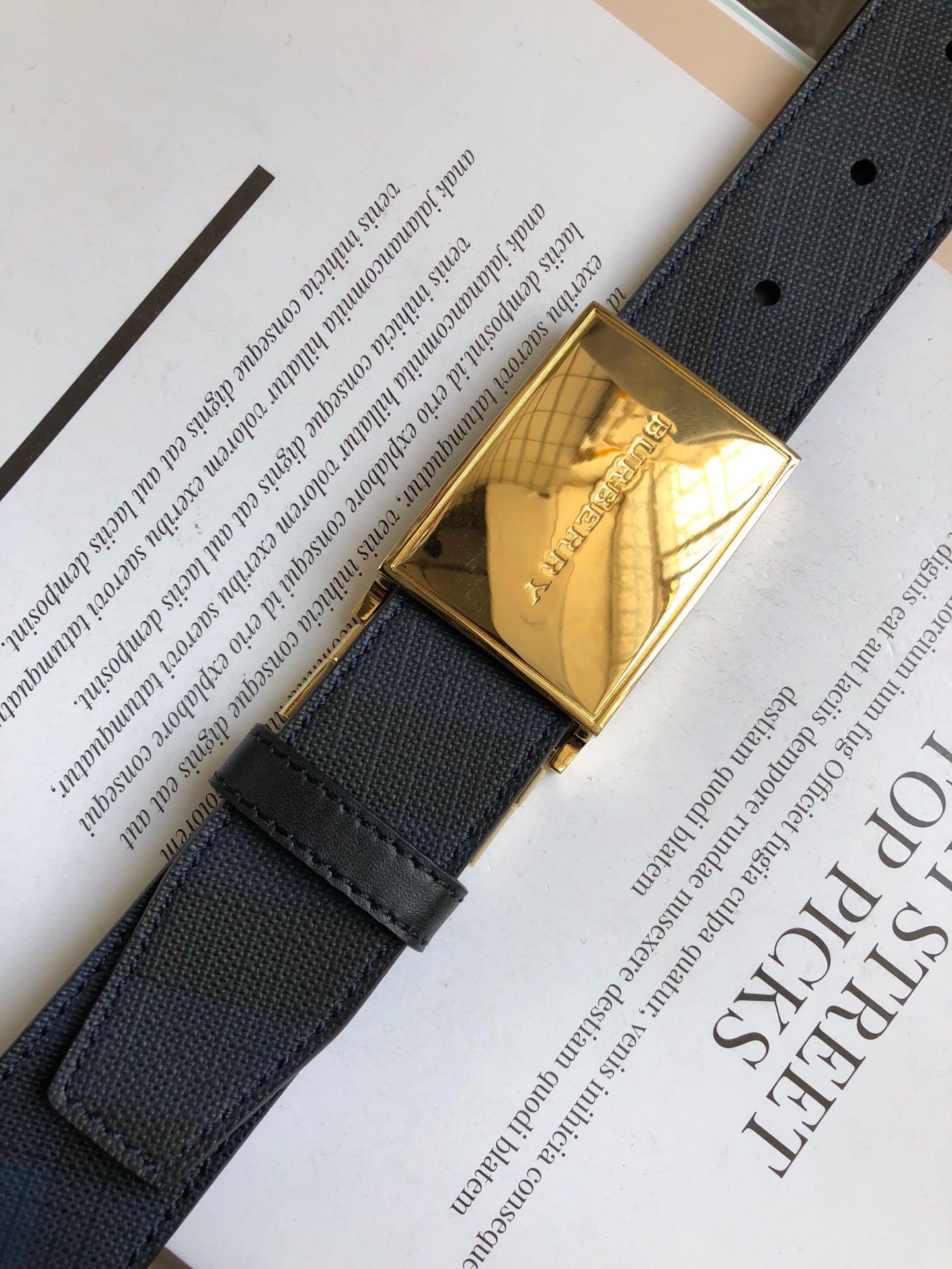 Thắt lưng nam Burberry siêu cấp dây kẻ xanh khóa vàng họa tiết logo