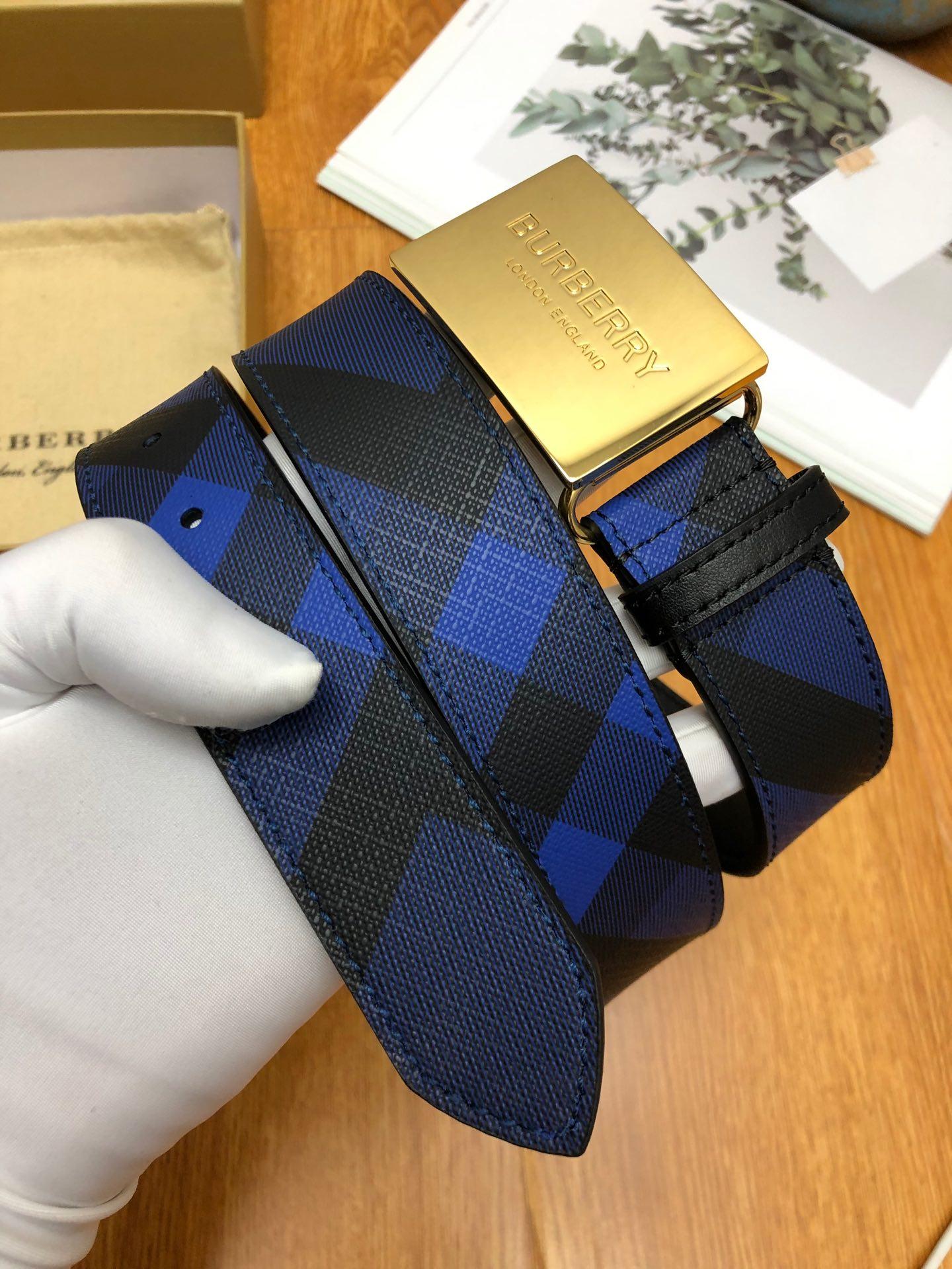 Thắt lưng nam Burberry siêu cấp dây kẻ xanh khóa vuông họa tiết logo