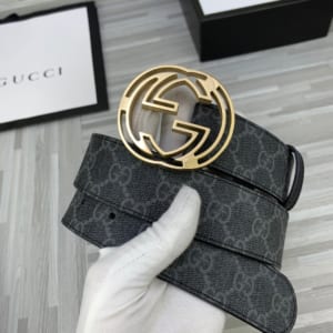 Thắt lưng nam Gucci siêu cấp họa tiết chữ đen mặt khóa logo vàng